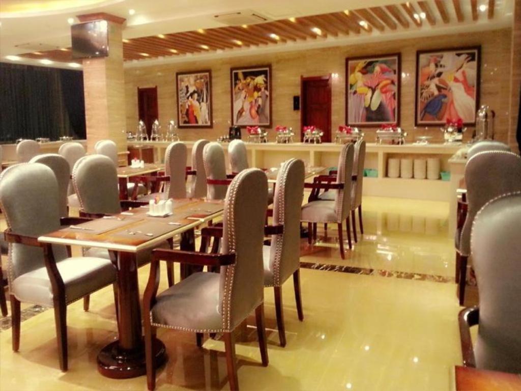 Star World Hotel Naypyidaw Экстерьер фото