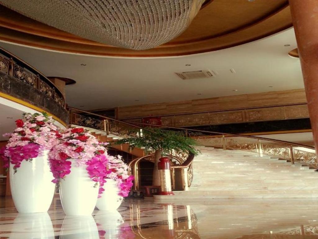 Star World Hotel Naypyidaw Экстерьер фото